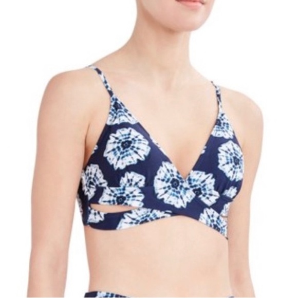 BCBG/Paris Navy Blue Tie Dye Wrap PillOn Bikini Top Adjustable Straps Large - Picture 2 of 9